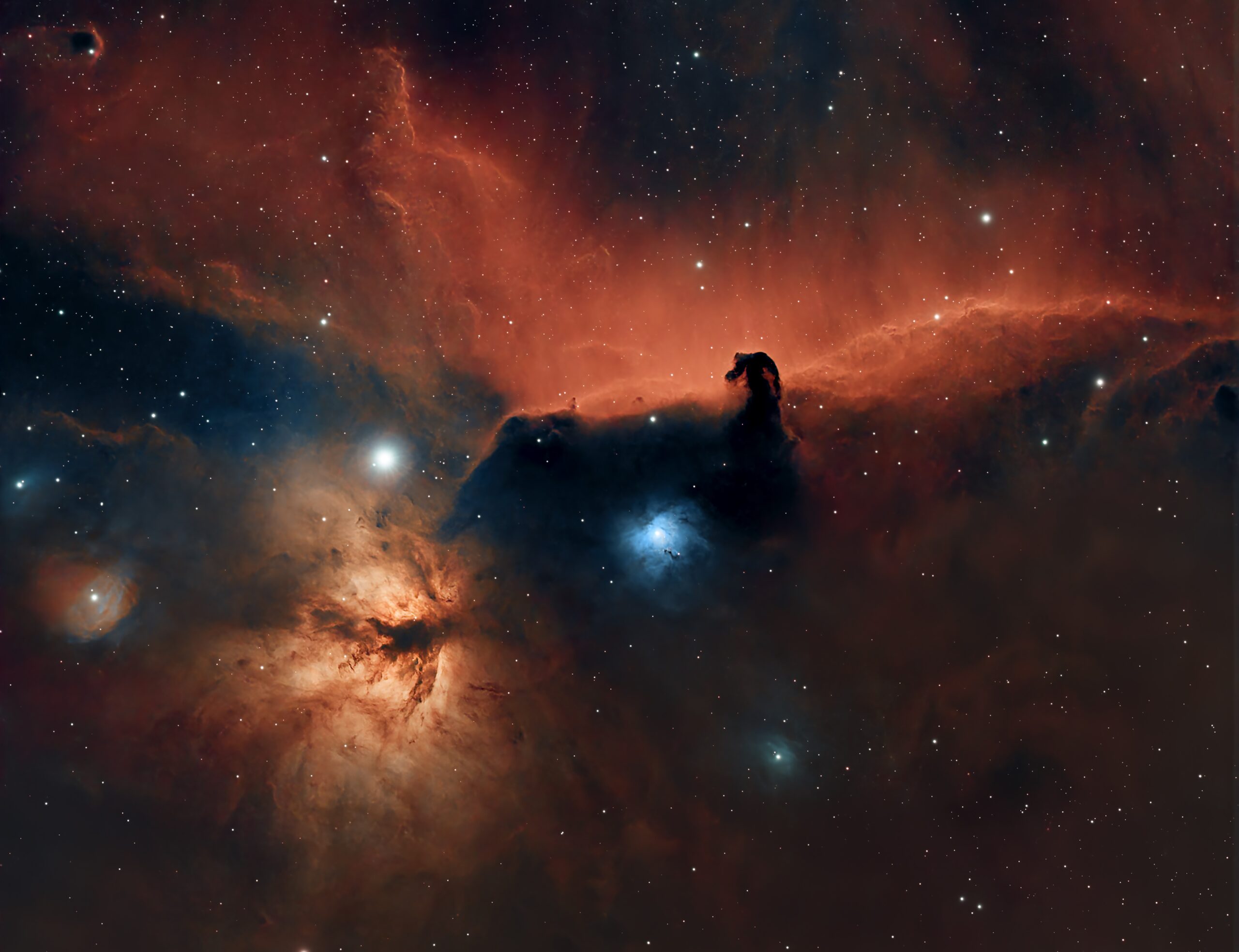 Nebulosa Cabeza de Caballo y la Flama